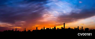 Bóng đen đường ranh giới các tòa nhà cao tầng New York nổi bật trên bầu trời hoàng hôn cam tím